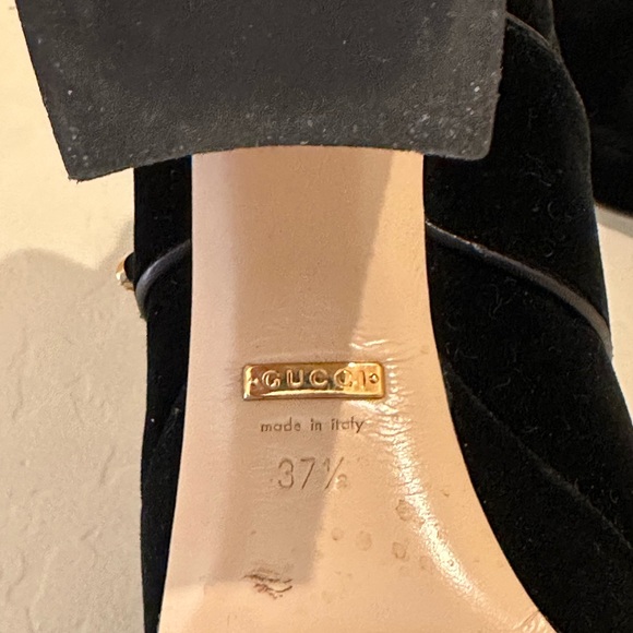 Gucci Black Velvet Boots w/ Vintage Bee - Picture 9 of 11